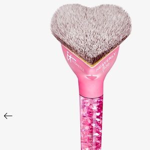 IT Cosmetics Love Is The Foundation brush